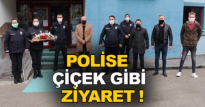 POLİSE ÇİÇEKLİ DESTEK