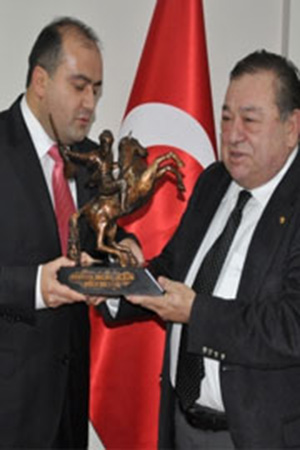 Bakan yardımcısı Fatih Metin TSO'yu ziyaret etti