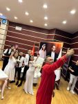 AYNI GÜN  AYNI SAATTE EVLENDİLER