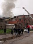 DERİ FABRİKASINDA YANGIN PANİĞİ