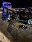OTOMOBİL KAĞIT GİBİ EZİLDİ: 2 ÖLÜ, 1 YARALI