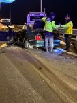 OTOMOBİL KAĞIT GİBİ EZİLDİ: 2 ÖLÜ, 1 YARALI