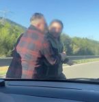 BOLU DAĞI TÜNELİ ÇIKIŞINDA DEHŞET! ÖNÜNÜ KESTİ, KAPIYI AÇIP SALDIRDI