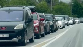BOLU'DA ALTERNATİF YOLLARDA UZUN ARAÇ KUYRUKLARI OLUŞTU