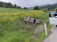 BOLU’DA YAĞMUR KAZASI! OTOMOBİL TAKLA ATTI: 2 YARALI